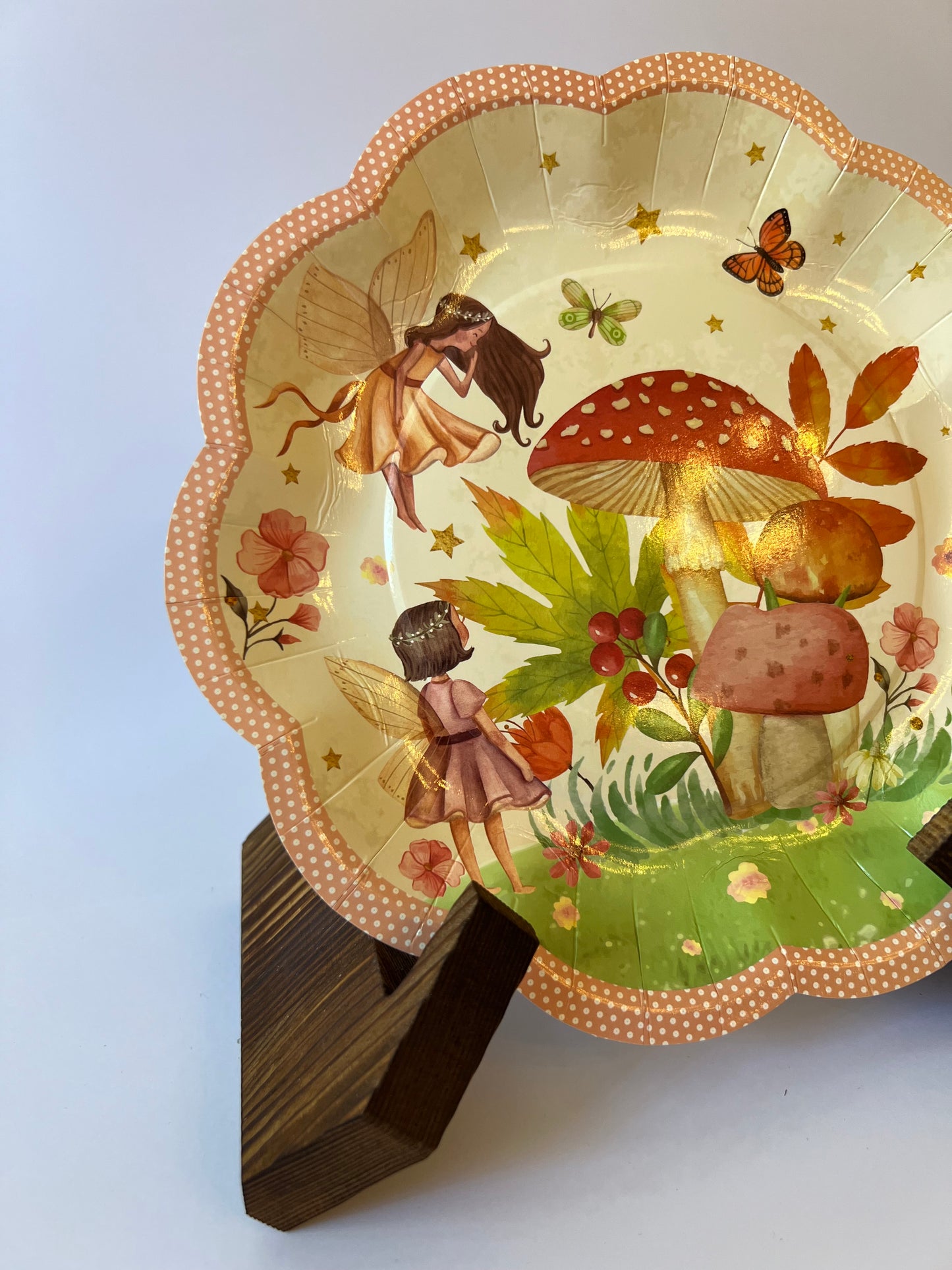 x8 Fairy Mushroom Plates - Winterberries