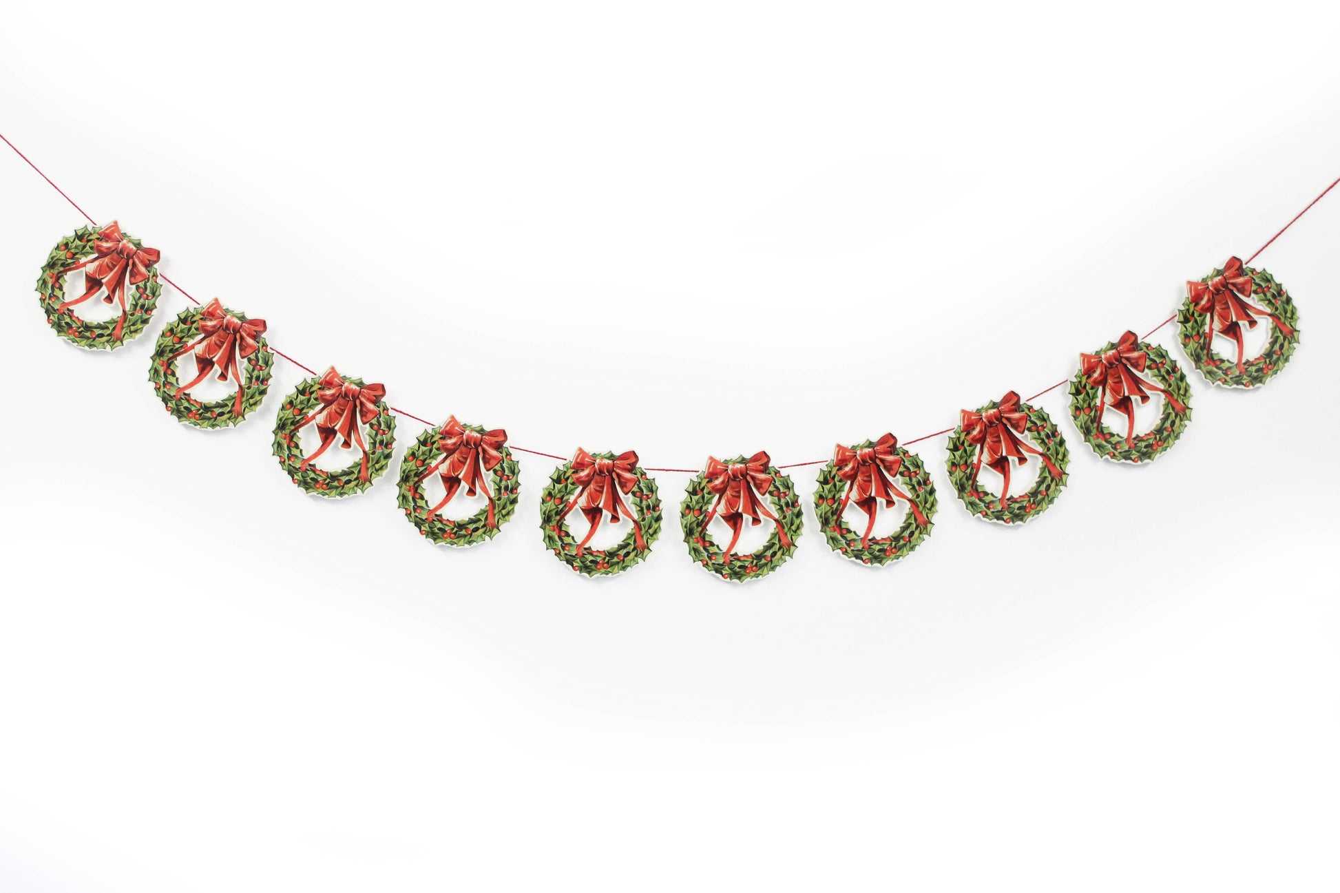 DIE-CUT CHRISTMAS WREATH WITH RED BOW PAPER GARLAND - Winterberries