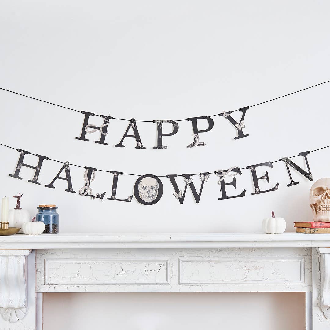 'HAPPY HALLOWEEN' CREEPY CHIC GARLAND - Winterberries