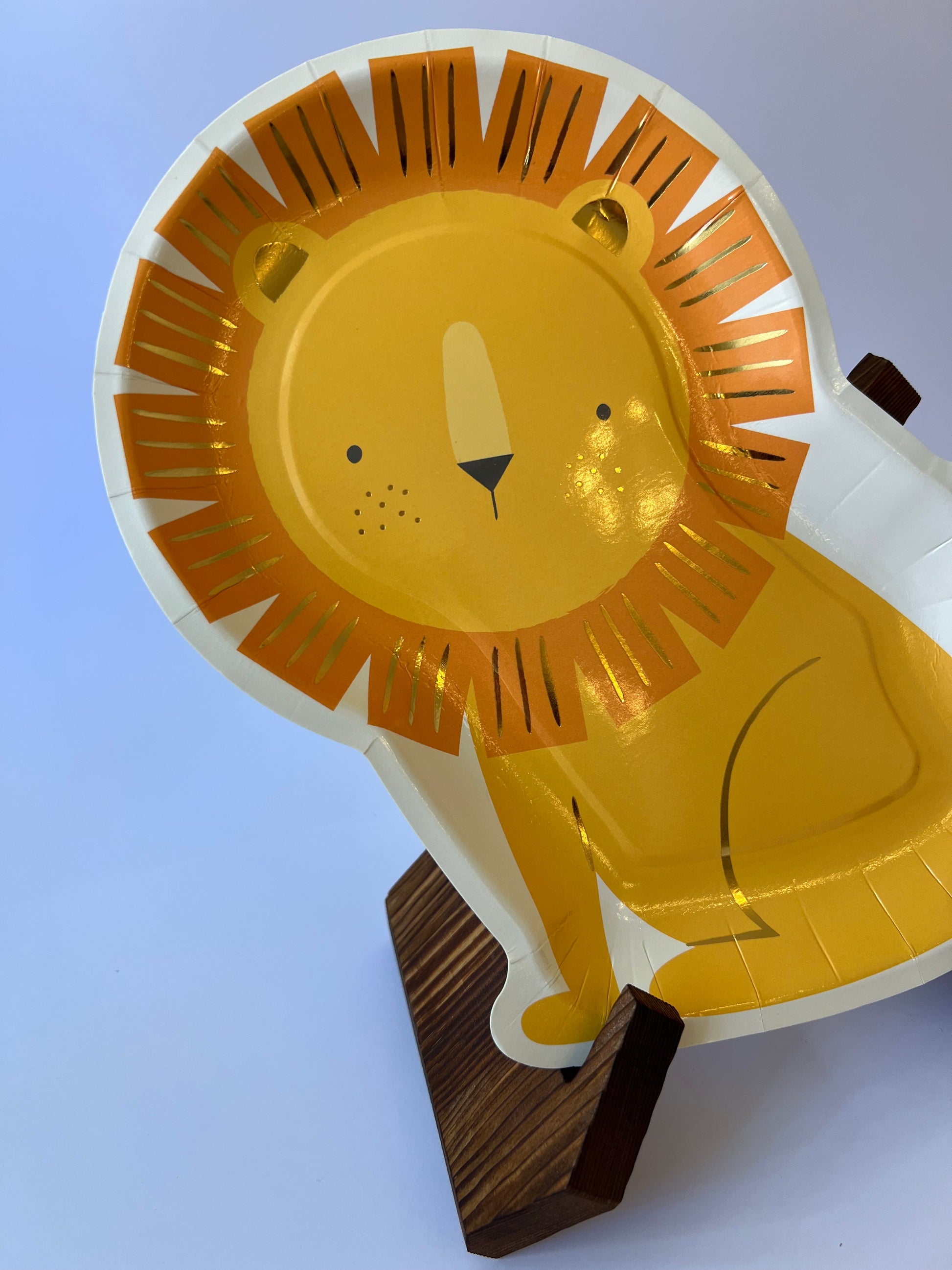 x8 Yellow Lion Plates - Winterberries