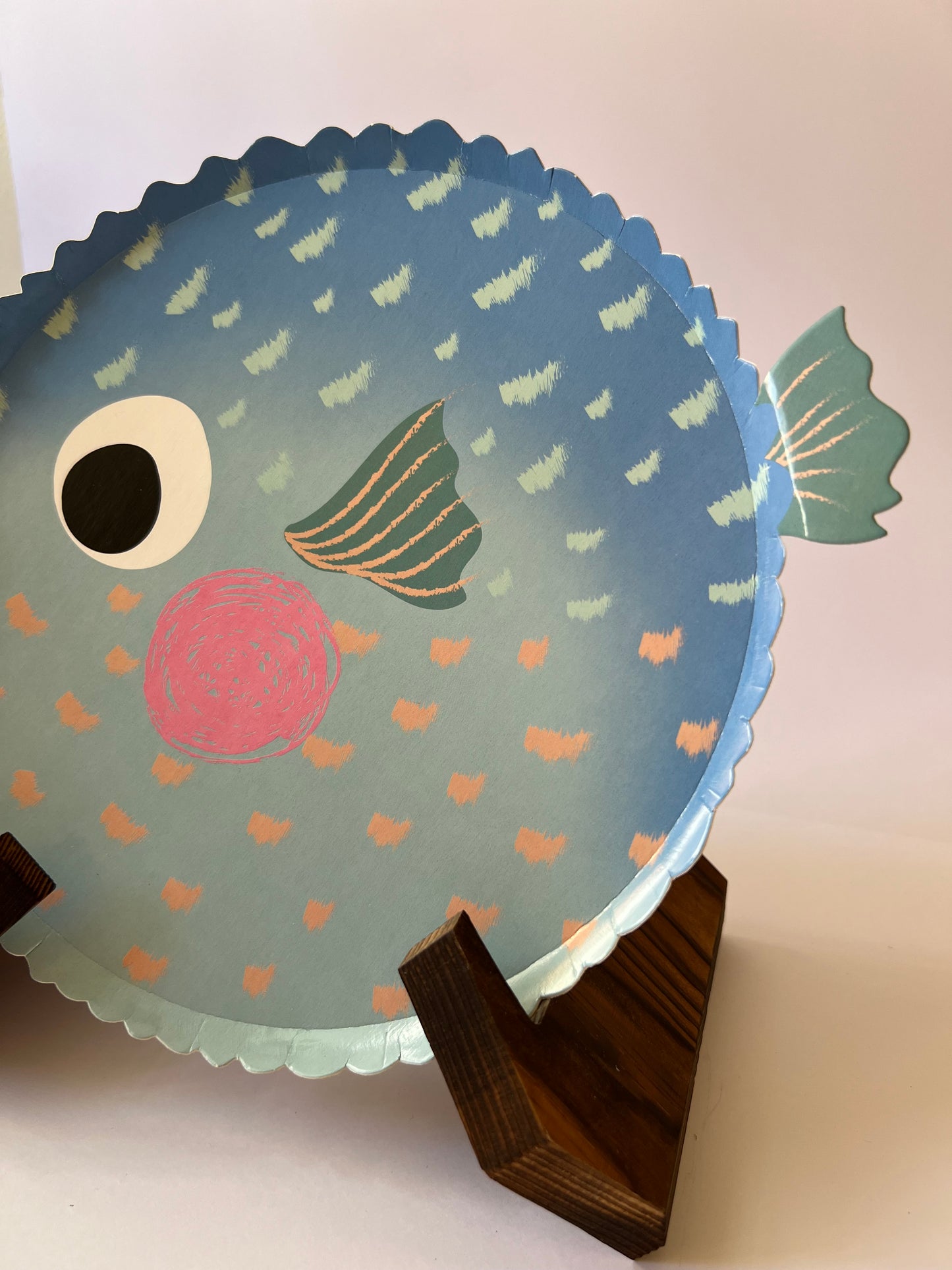 x8 Puffer Fish Plates - Winterberries