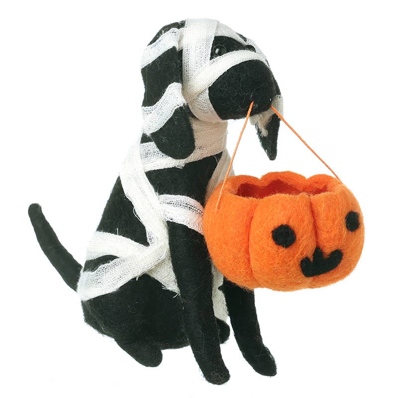 BLACK FELT DOG WITH PUMPKIN BASKET