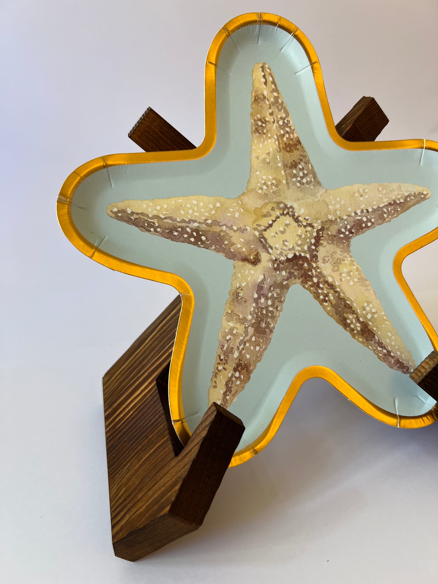 x8 STARFISH SHAPED PAPER PLATES - Winterberries