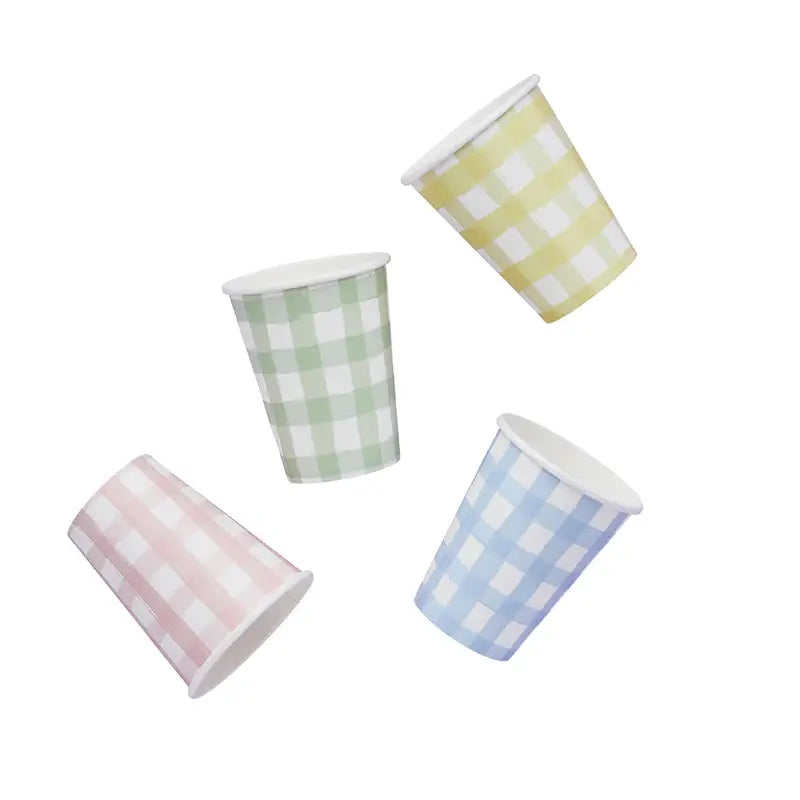 Gingham Paper Cups 8 Pack - Winterberries