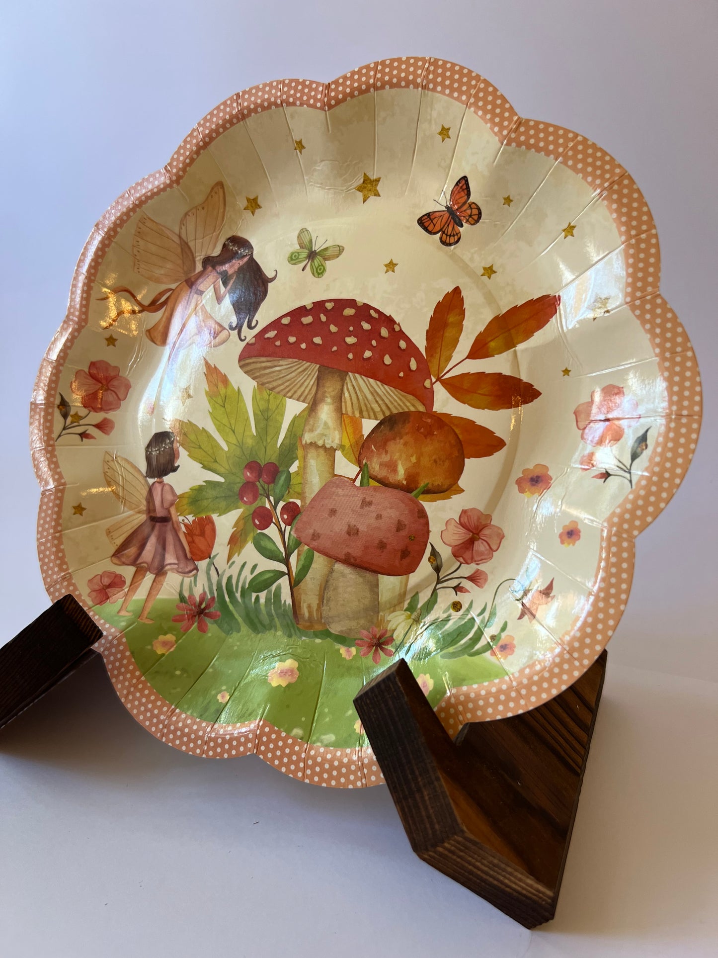 x8 Fairy Mushroom Plates - Winterberries