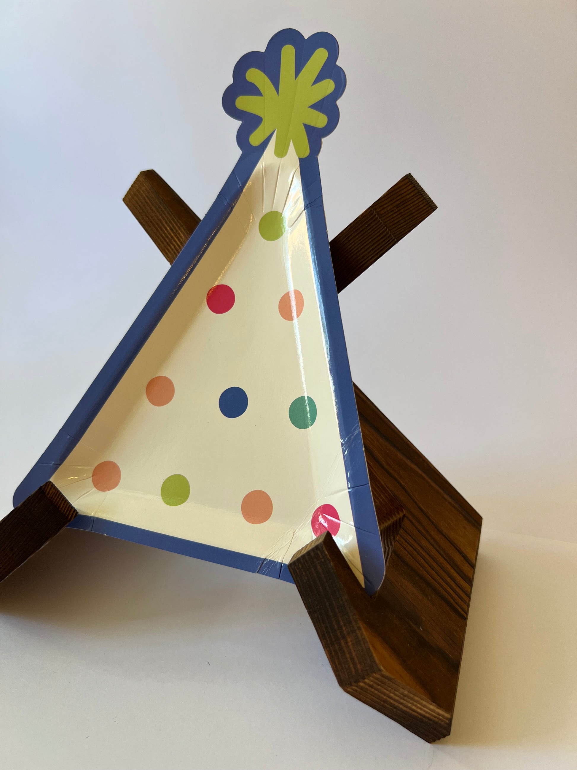 x8 BIRTHDAY HATS PLATES - Winterberries