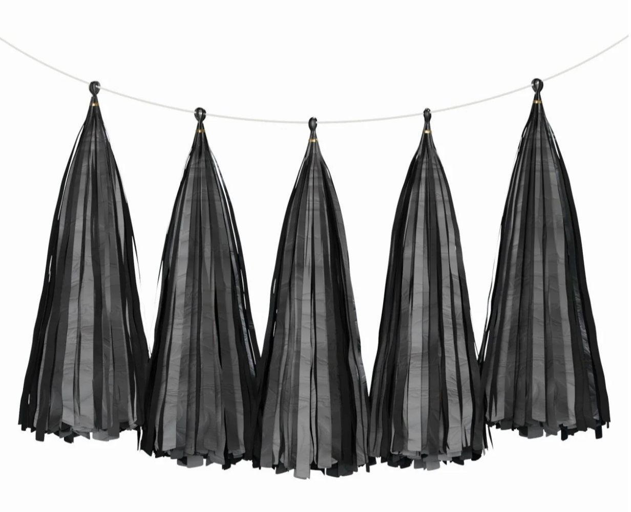 TISSUE PAPER TASSELS GARLAND - Winterberries