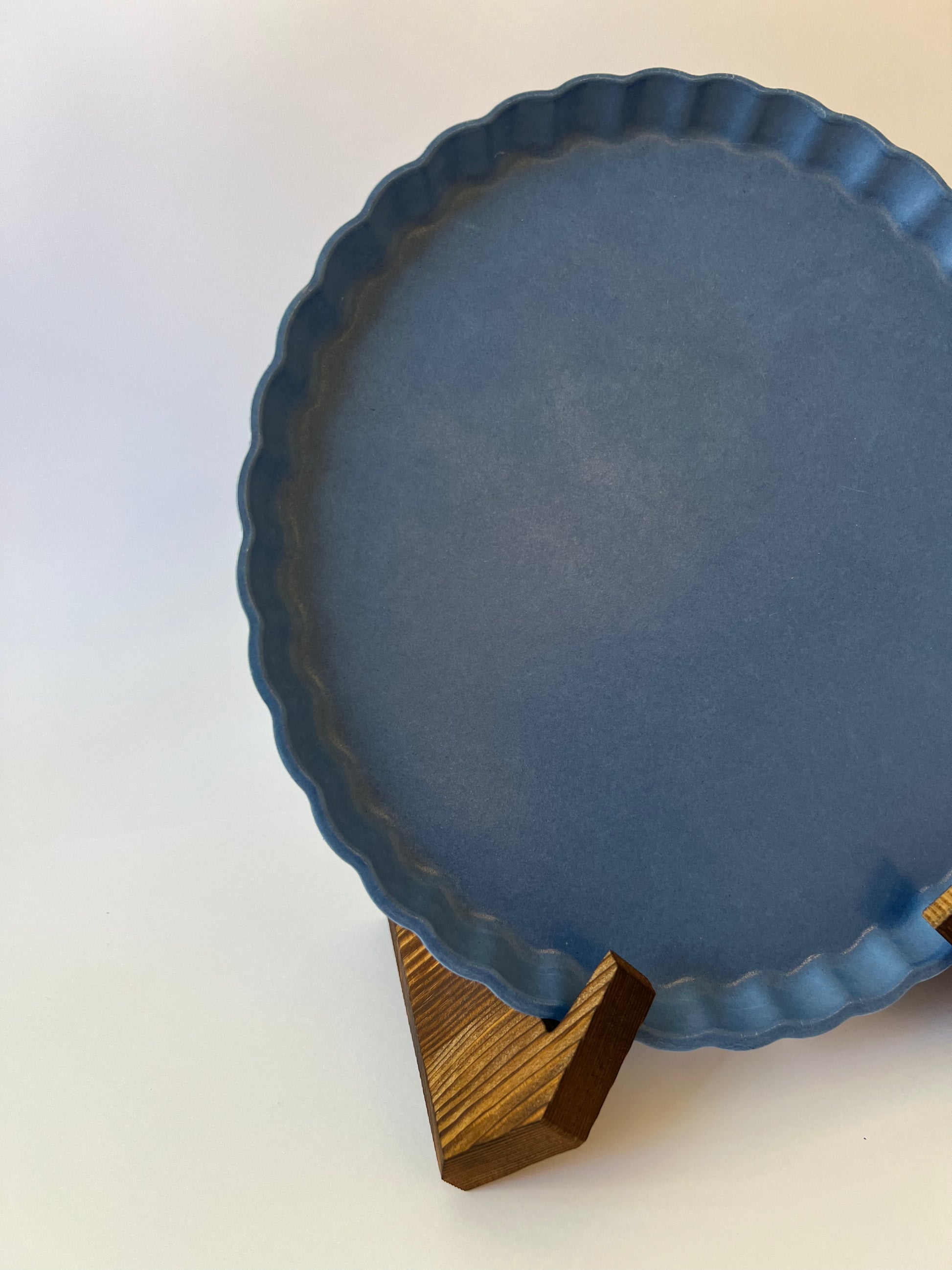 x8 FRENCH BLUE BAMBOO TRAYS - Winterberries