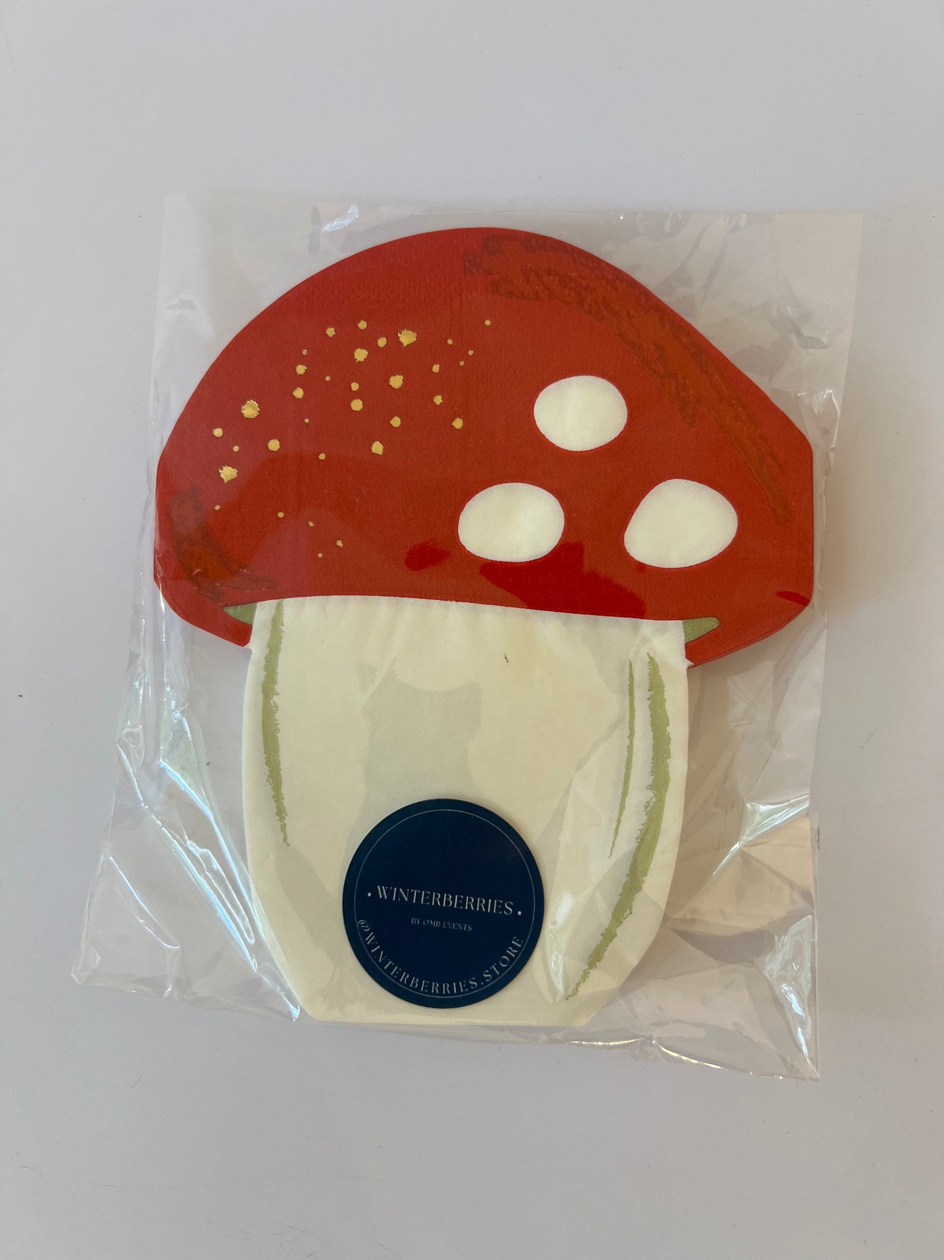 x18 MUSHROOM PAPER NAPKINS - Winterberries