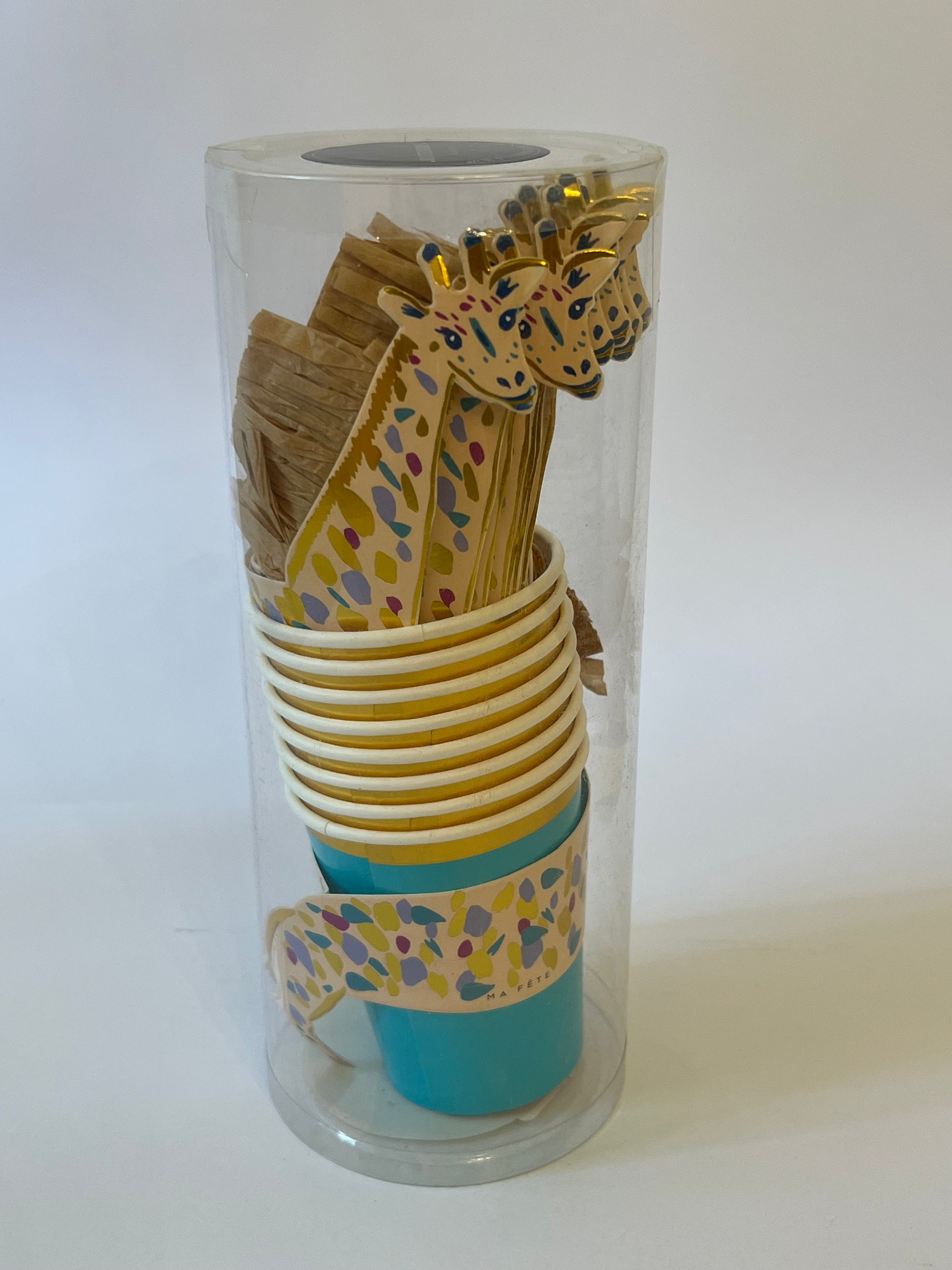 x8 GIRAFFE PAPER CUPS - Winterberries