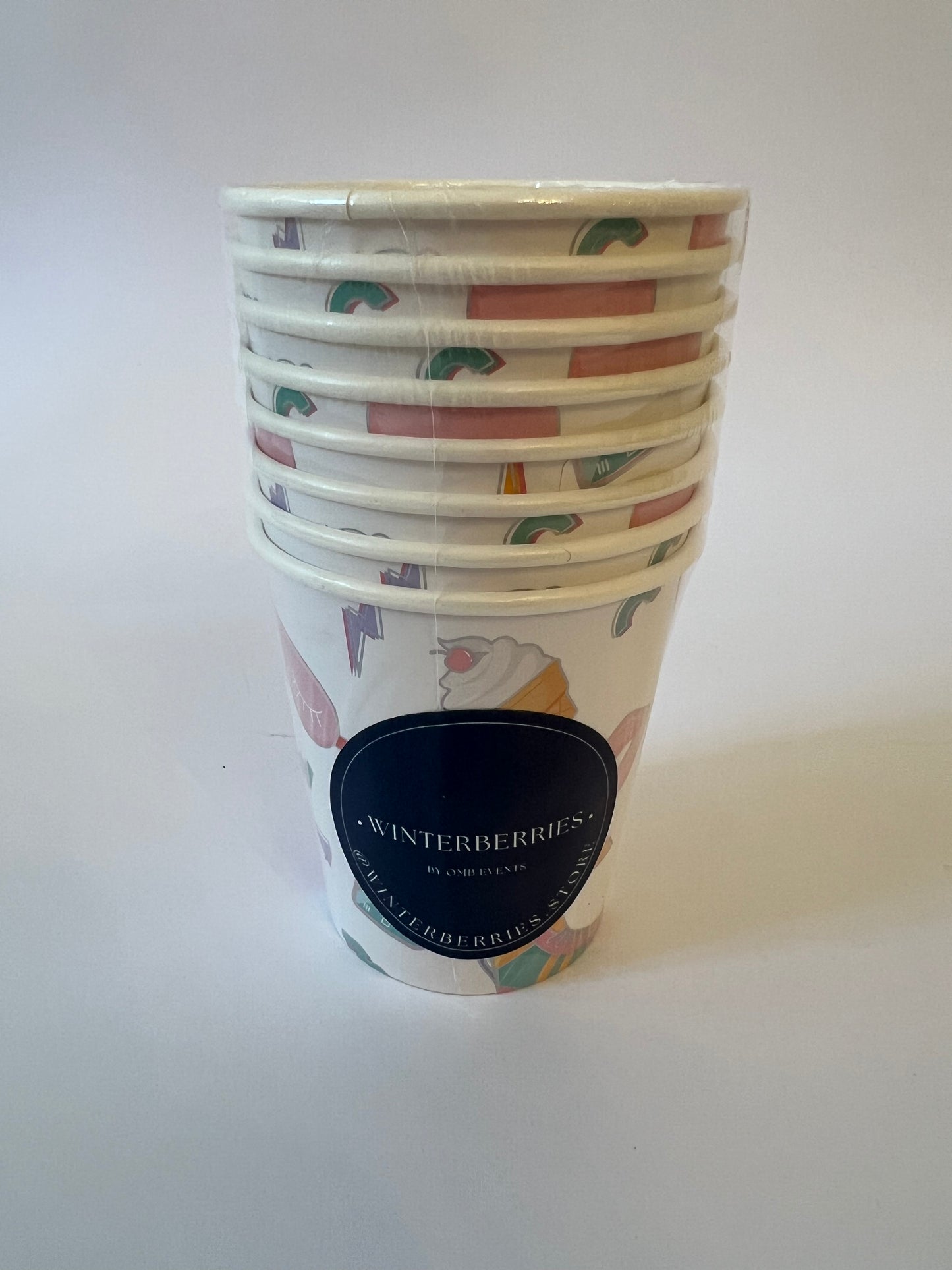 x8 PYJAMA PARTY PAPER CUPS - Winterberries
