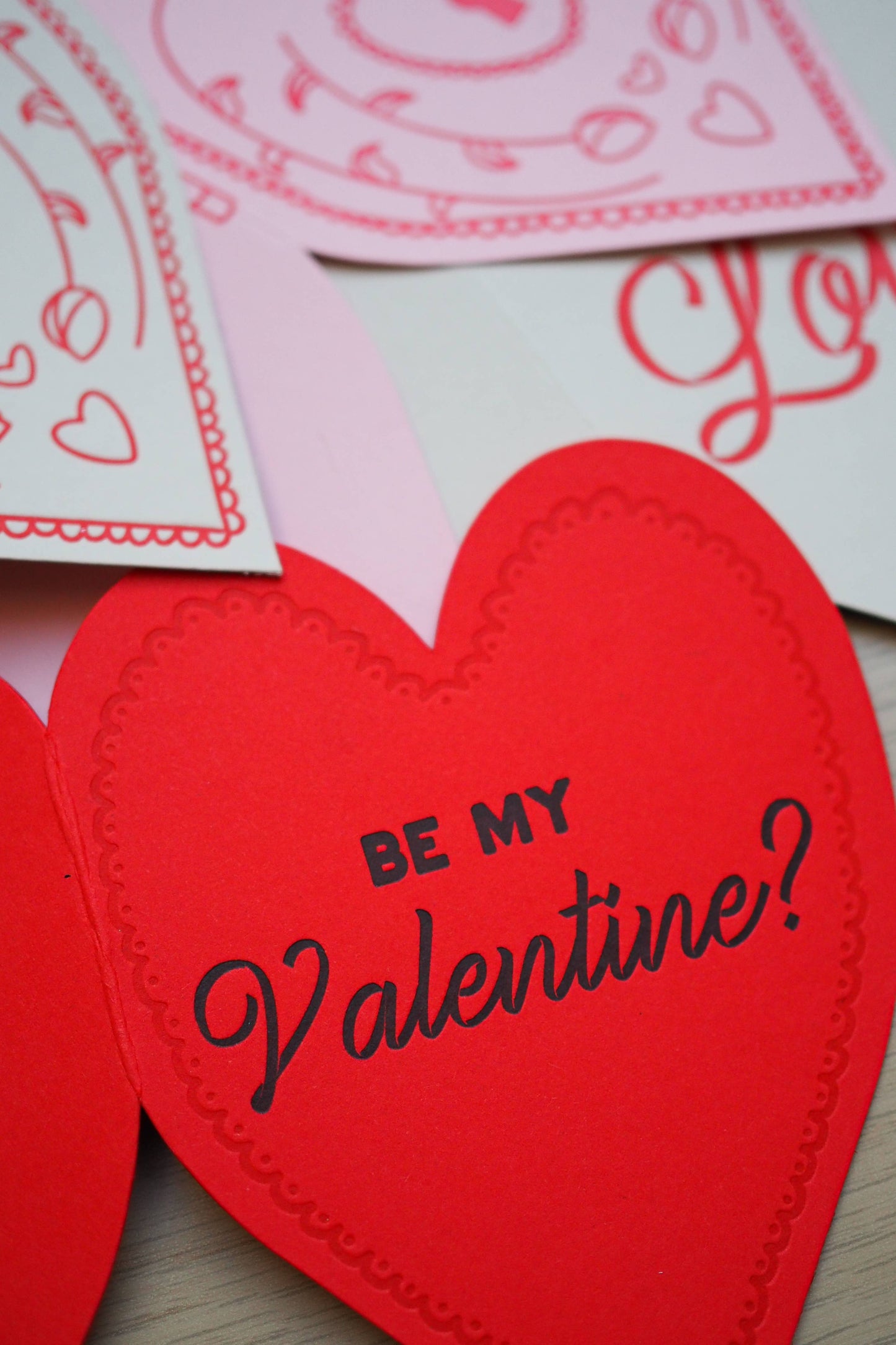 BE MY VALENTINE CAKE HEART CARD - Winterberries