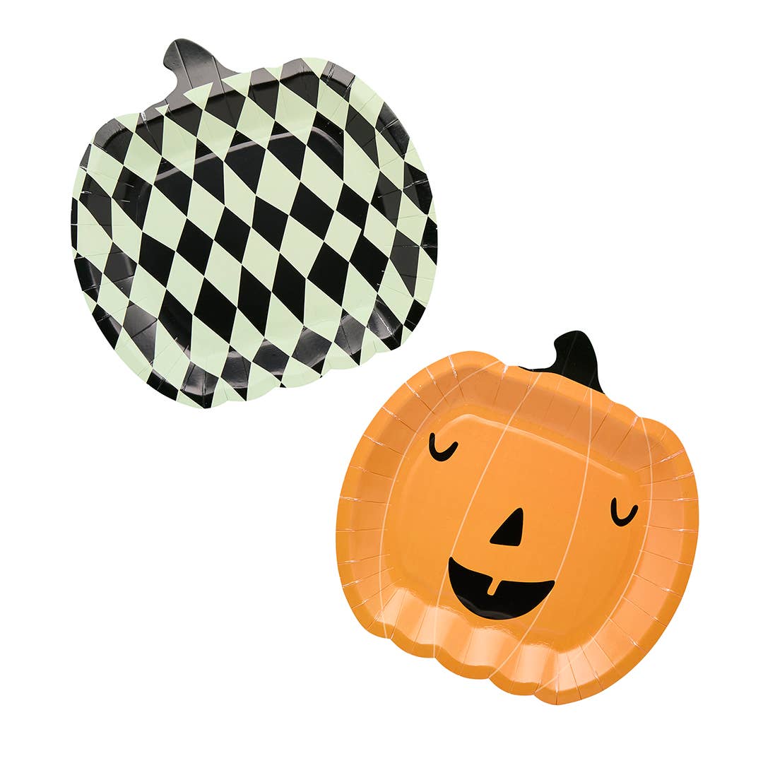 x8 PUMPKIN SHAPED PAPER PLATES - Winterberries