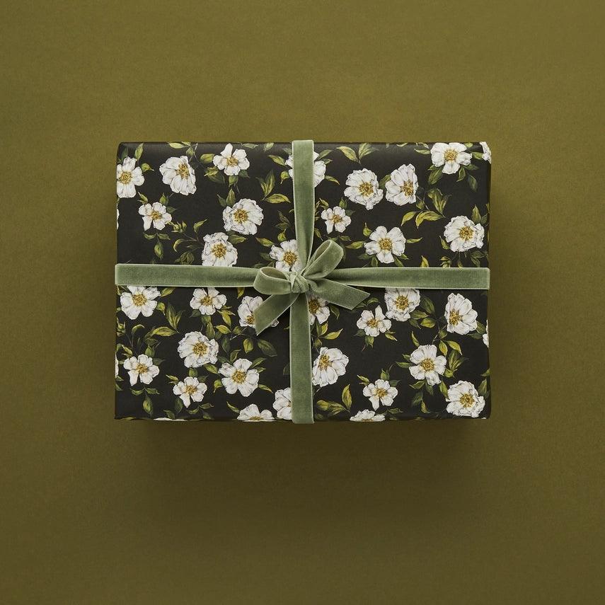 Cottage Roses - Black - Gift Wrap - Winterberries
