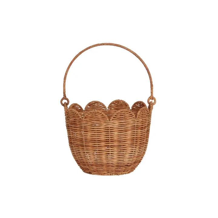 Rattan Tulip Basket - Natural - Winterberries