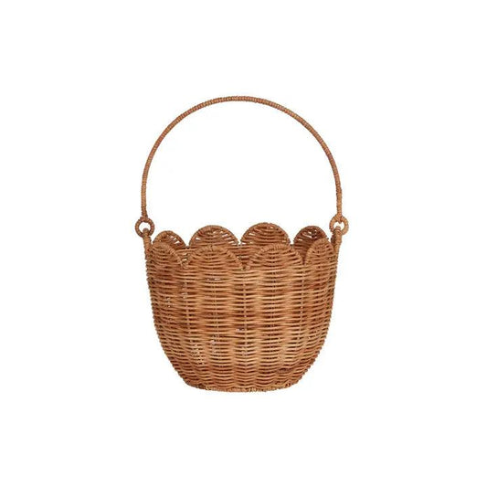 Rattan Tulip Basket - Natural - Winterberries