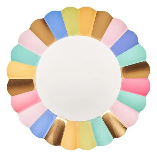x8 Coloured Scalloped Plates - Winterberries