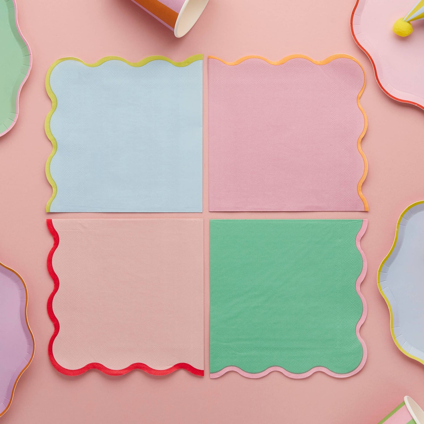 Bright Banquet Paper Napkins - Pack of 16 - Winterberries