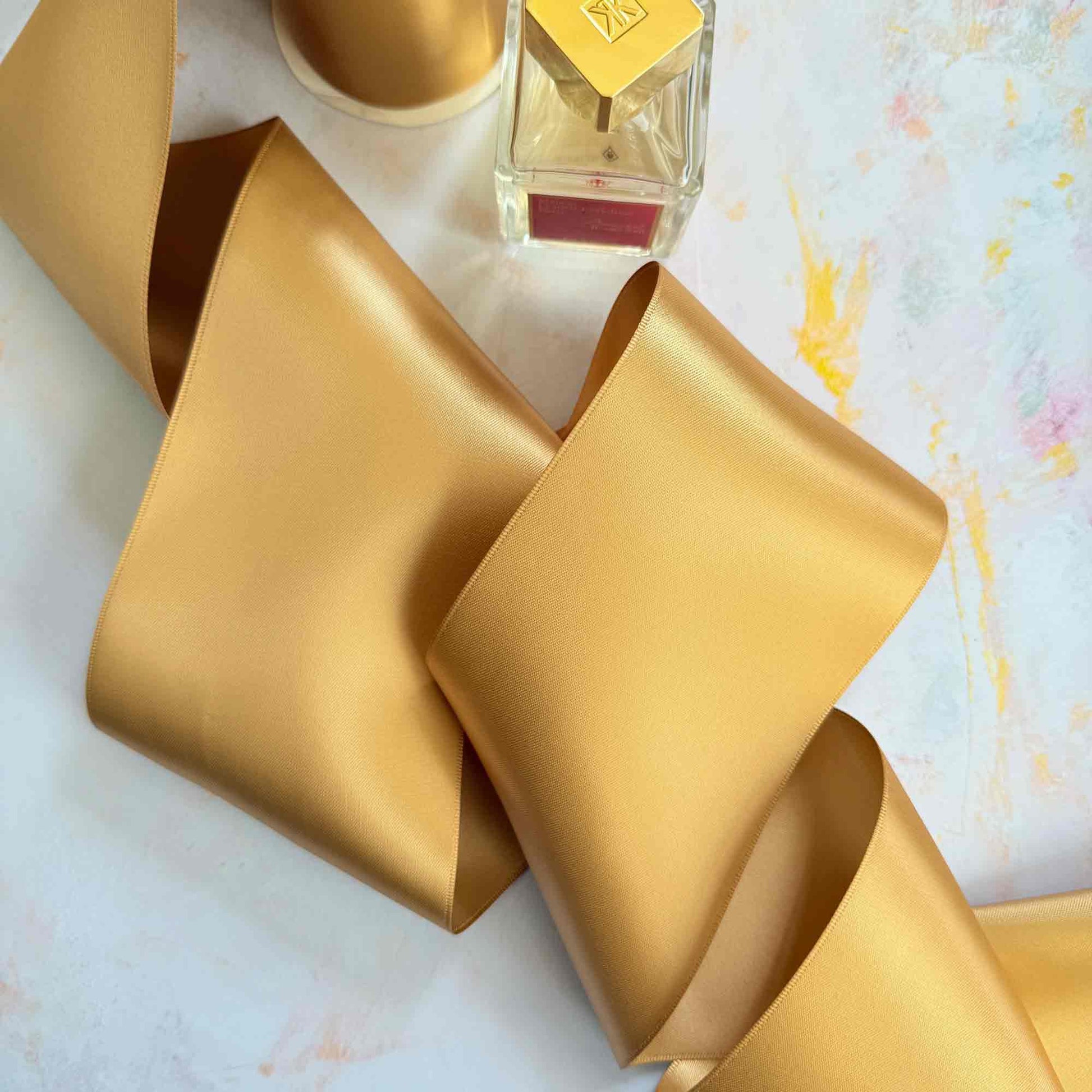 Old Gold Satin Ribbon: 10 Meter Roll / 19 mm - Winterberries