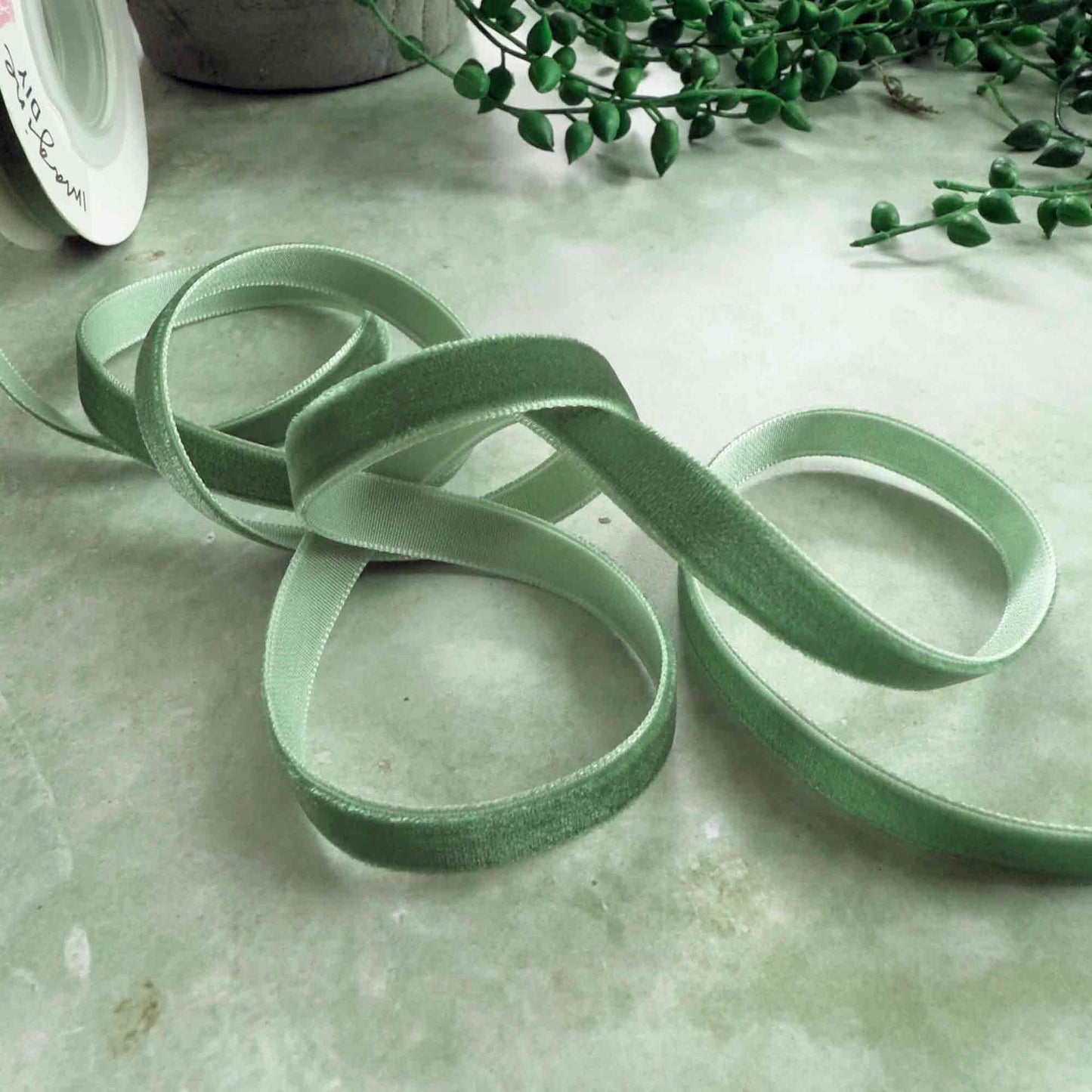Hunter Green Velvet Ribbon - Various Widths | 3 Meter Roll - Winterberries