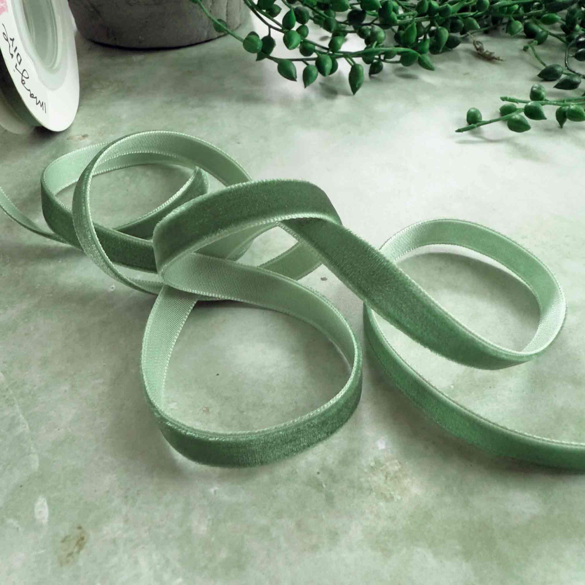 Hunter Green Velvet Ribbon - Various Widths | 3 Meter Roll - Winterberries