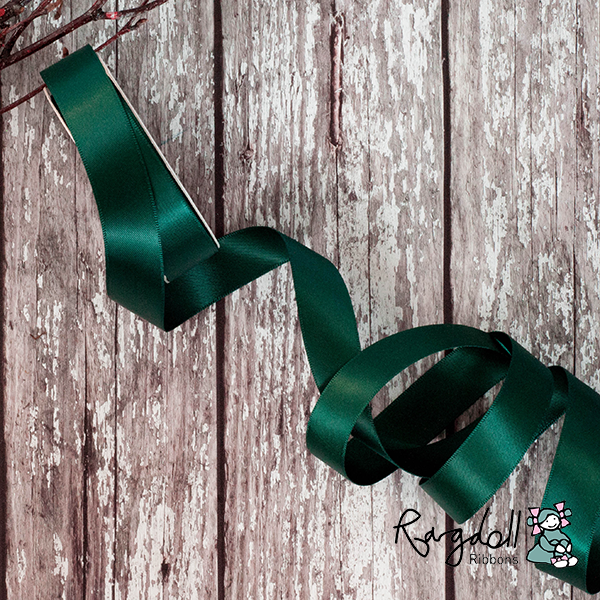 19mm SATIN RIBBON 10 METRES ROLL - Winterberries