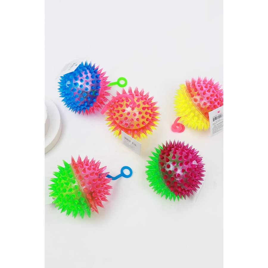 LIGHT UP SPIKE YOYO BALL - Winterberries