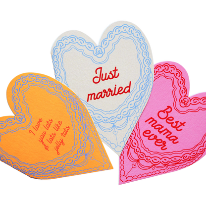 JUST MARRIED CAKE HEART CARD