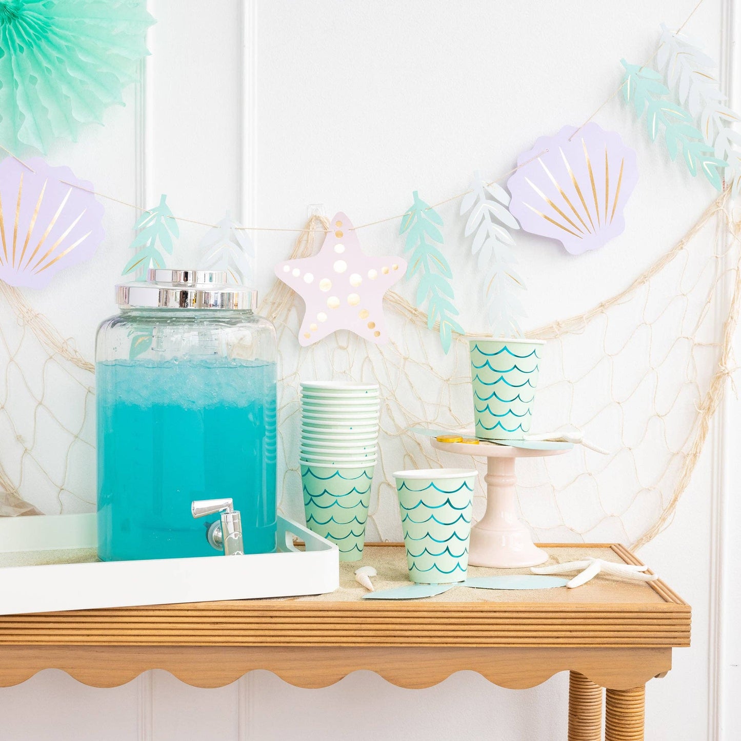 SEA1011 - Mermaid Tail Paper Party Cups - 12 oz - Winterberries