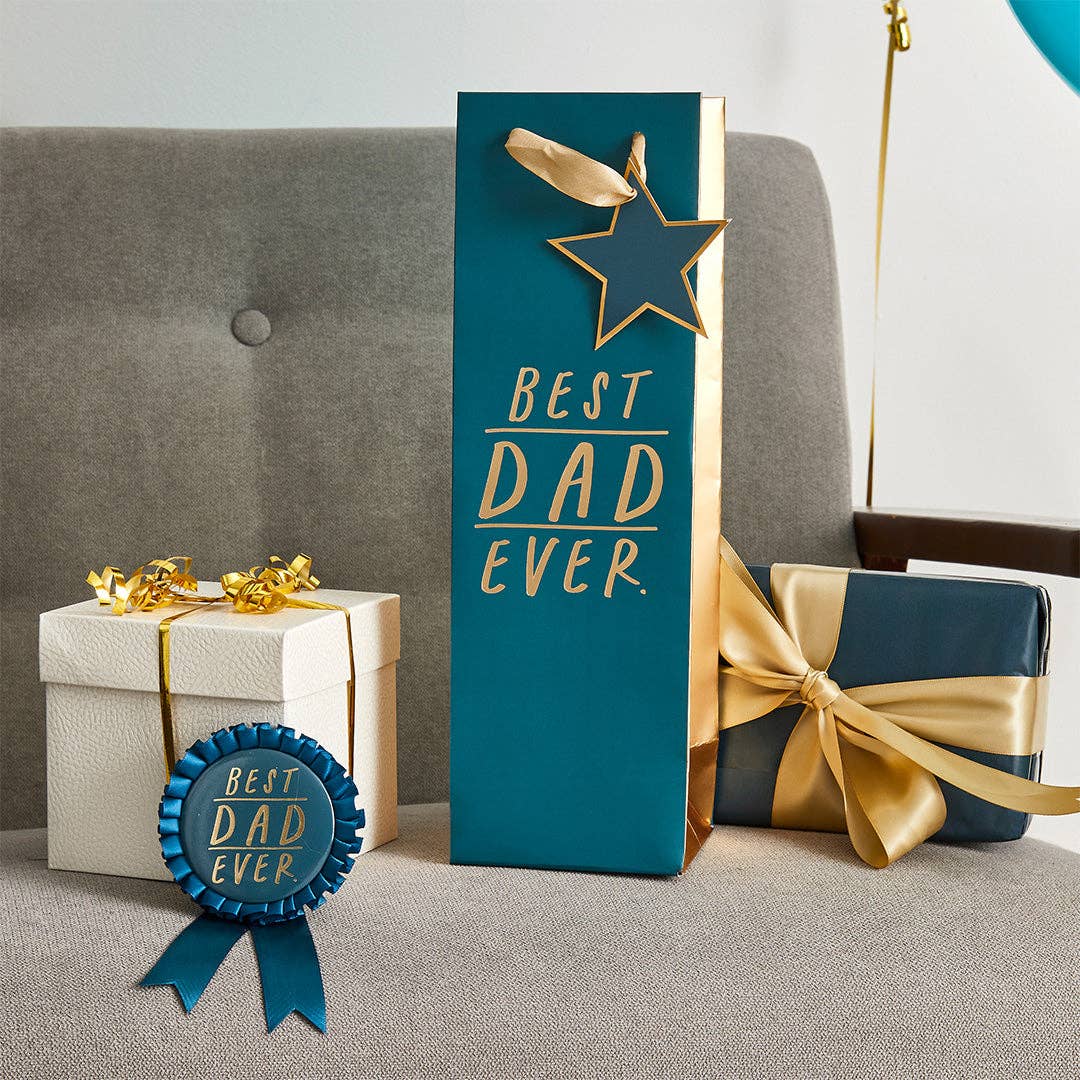 Best Dad Ever' Bottle Bag 1 Pack - Winterberries