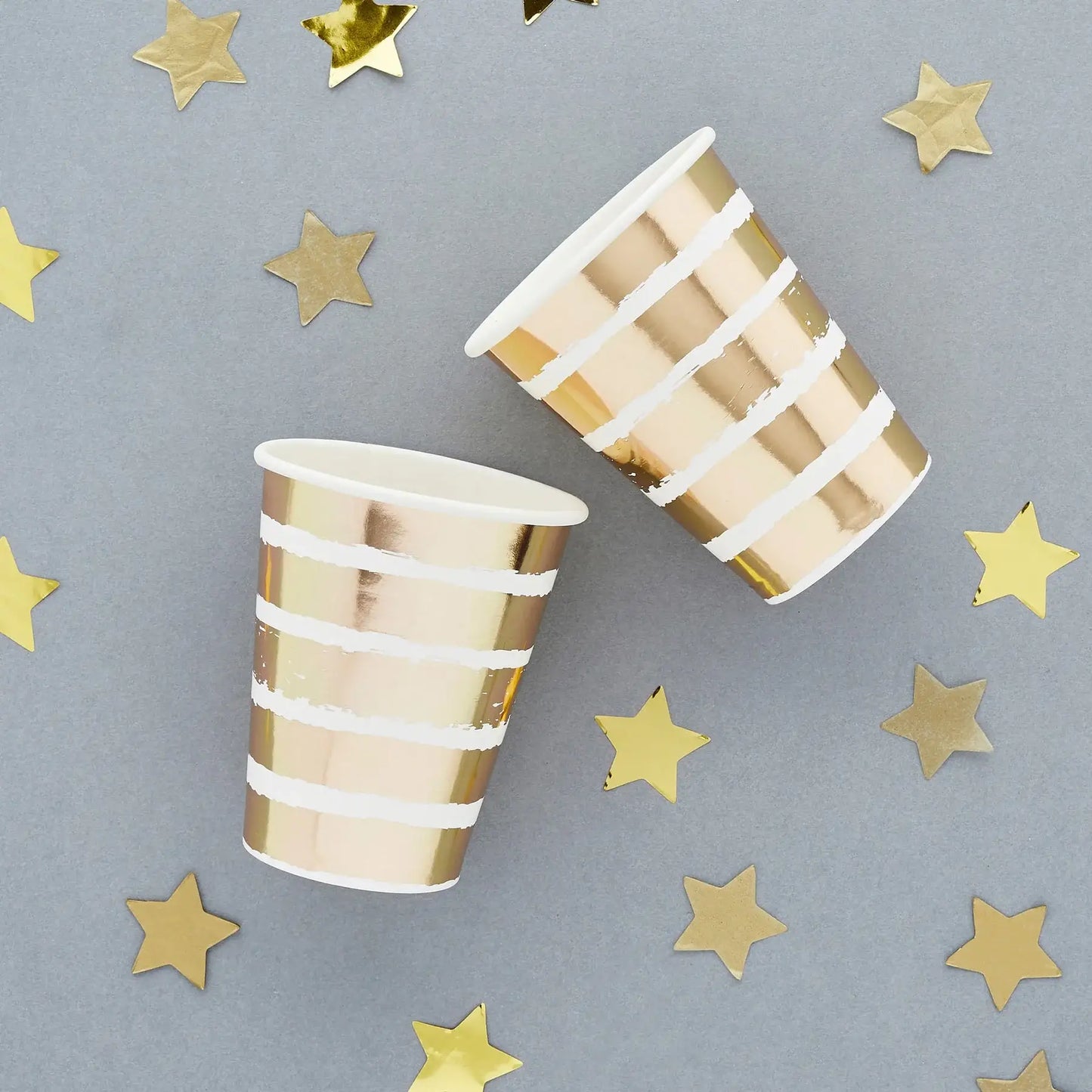 X8 GOLD AND WHITE STRIPED PAPER CUPS - Winterberries