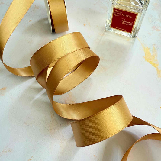 Old Gold Satin Ribbon: 10 Meter Roll / 19 mm - Winterberries