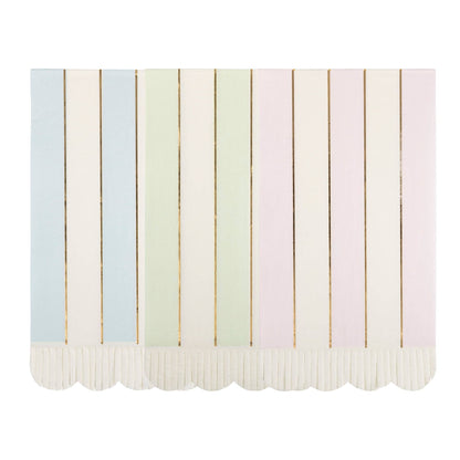 EAS1139 - Spring Soiree Guest Napkin Set - Winterberries