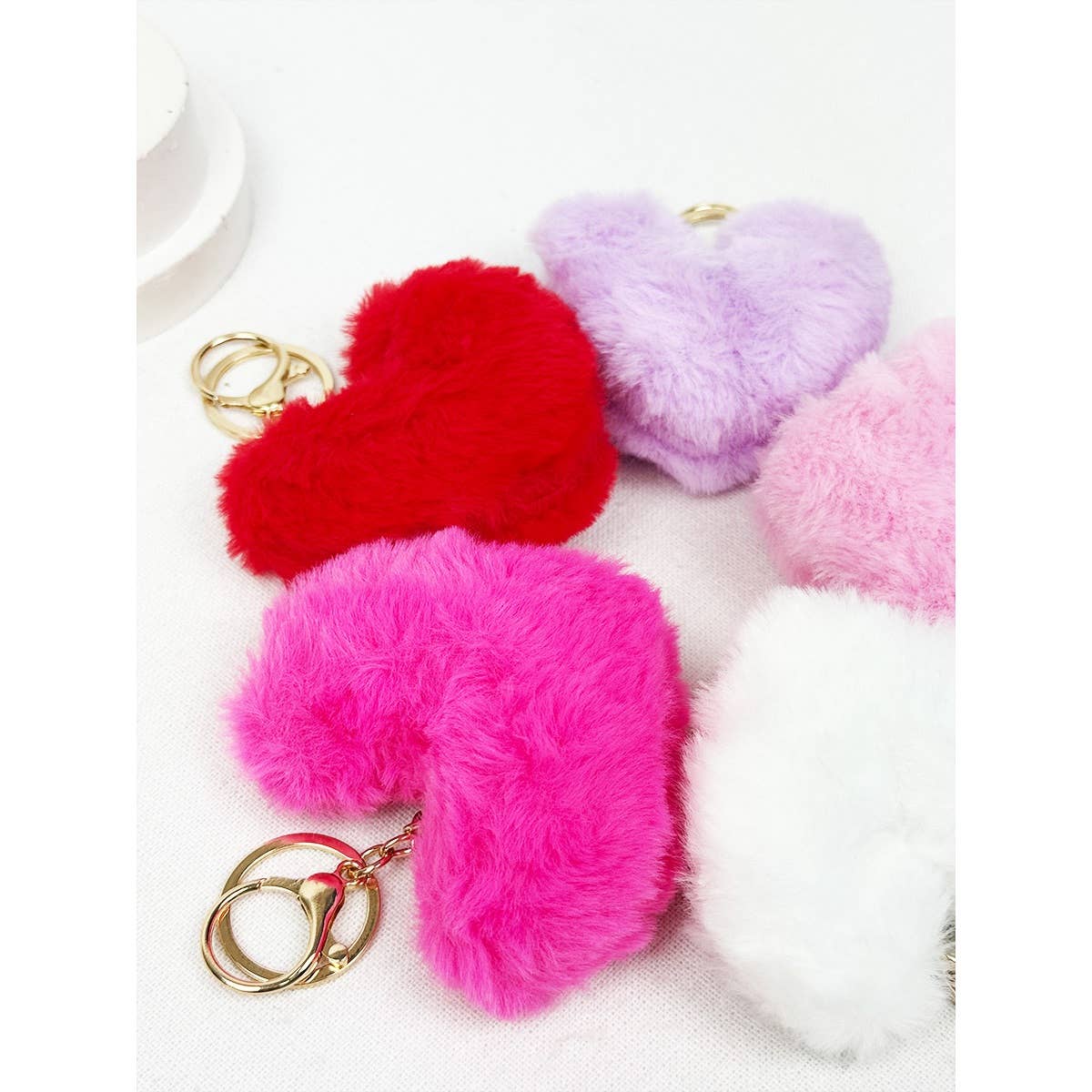 HEART SHAPE FAUX FUR POM POM KEYRING - Winterberries