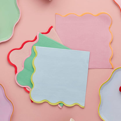 Bright Banquet Paper Napkins - Pack of 16 - Winterberries