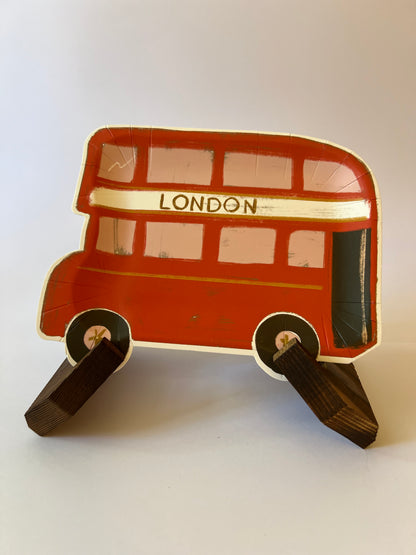 x8 LONDON BUS SHAPED PAPER PLATES - Winterberries