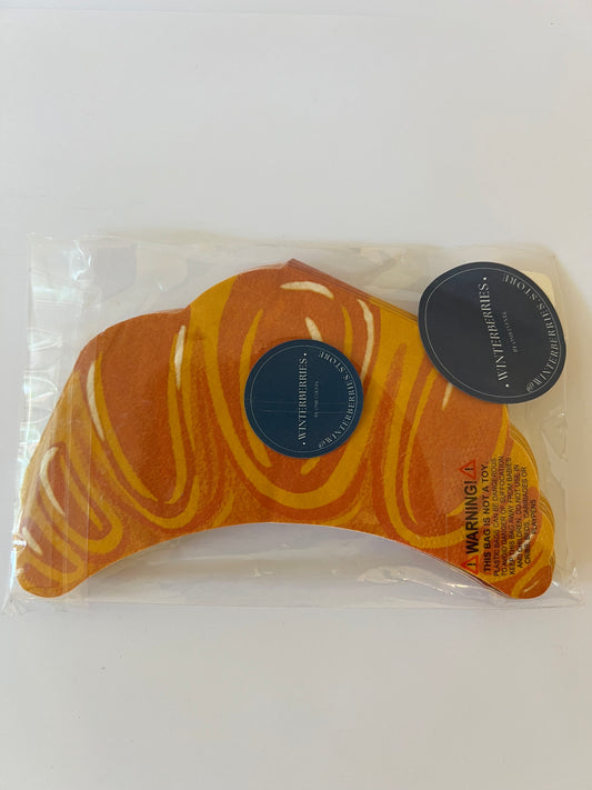 x20 CROISSANT SHAPED PAPER NAPKINS - Winterberries