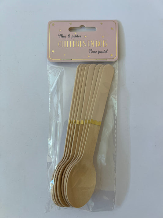 8 Wooden Spoons - Winterberries