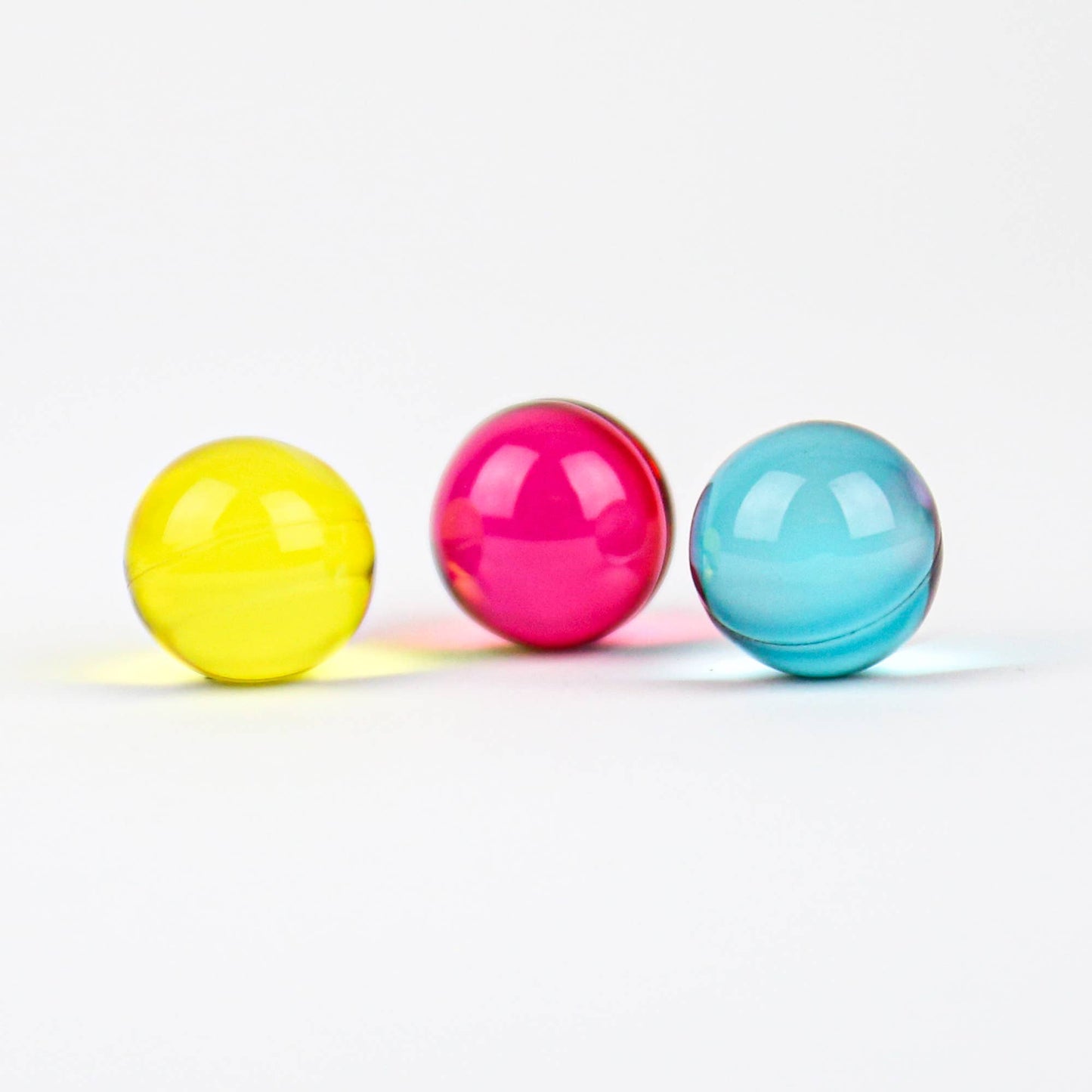 Liquid Spirit Rainbow Bath Pearls - Winterberries