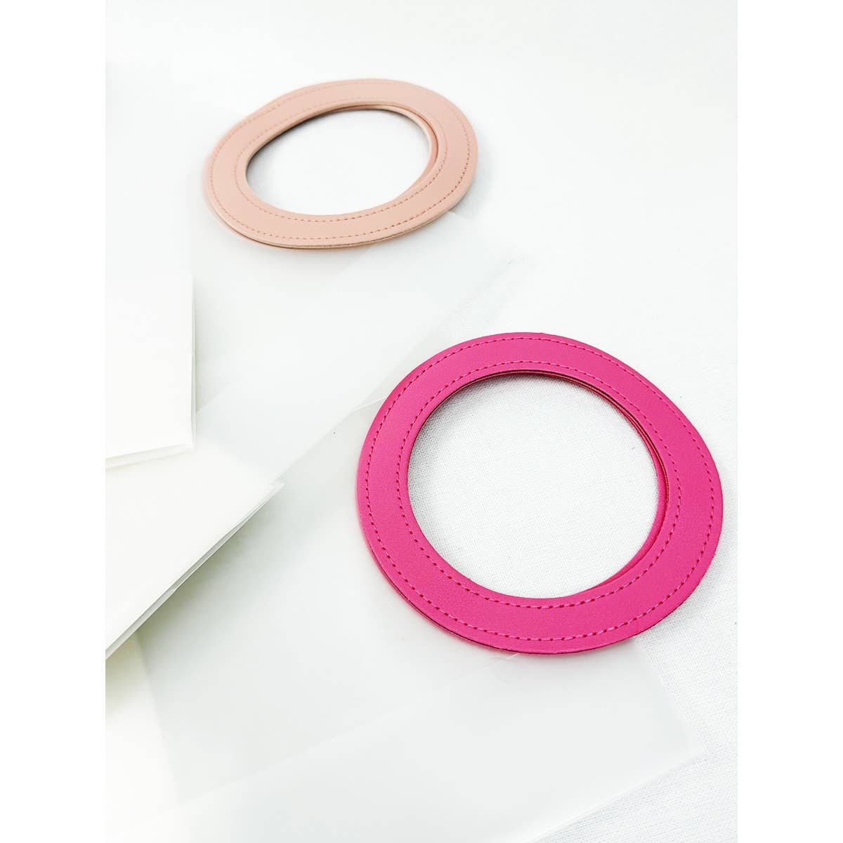 REUSABLE TRANSPARENT GIFT BAG - Winterberries