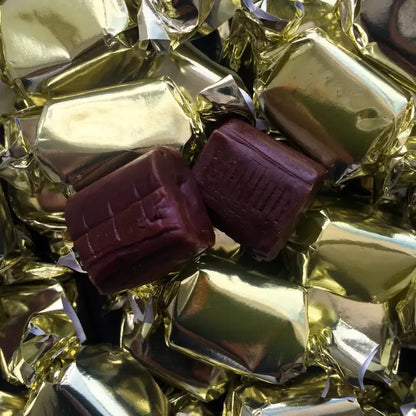 Victorian Hot Air Balloon Red - Winterberries