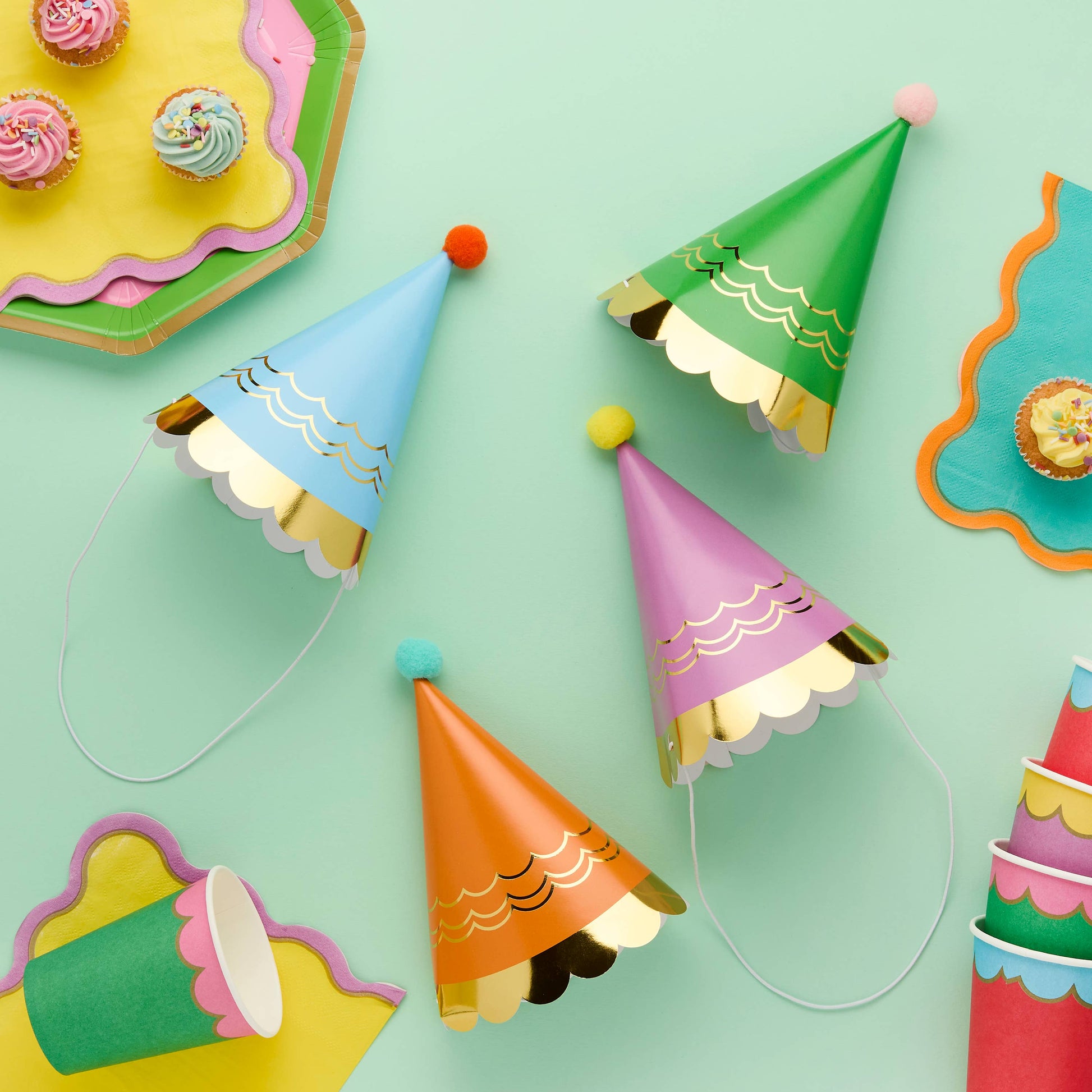 x8 BRIGHT COLOUR PAPER PARTY HATS WITH POM-POMS - Winterberries