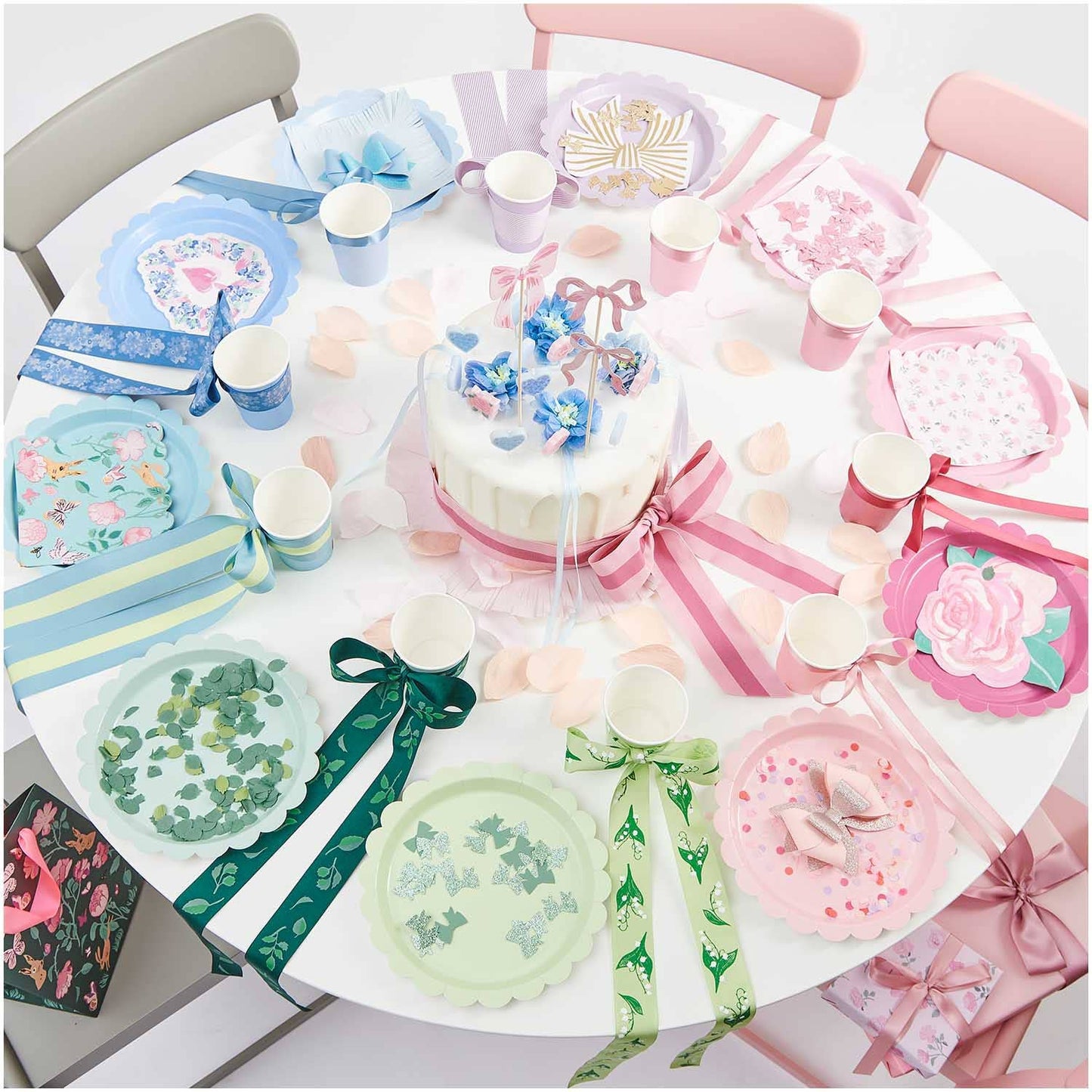 Rico Design Scallop Paper Party Plates x 8 - Ocean Mix