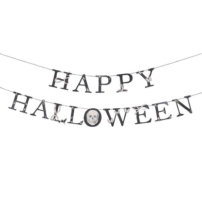 'HAPPY HALLOWEEN' CREEPY CHIC GARLAND - Winterberries