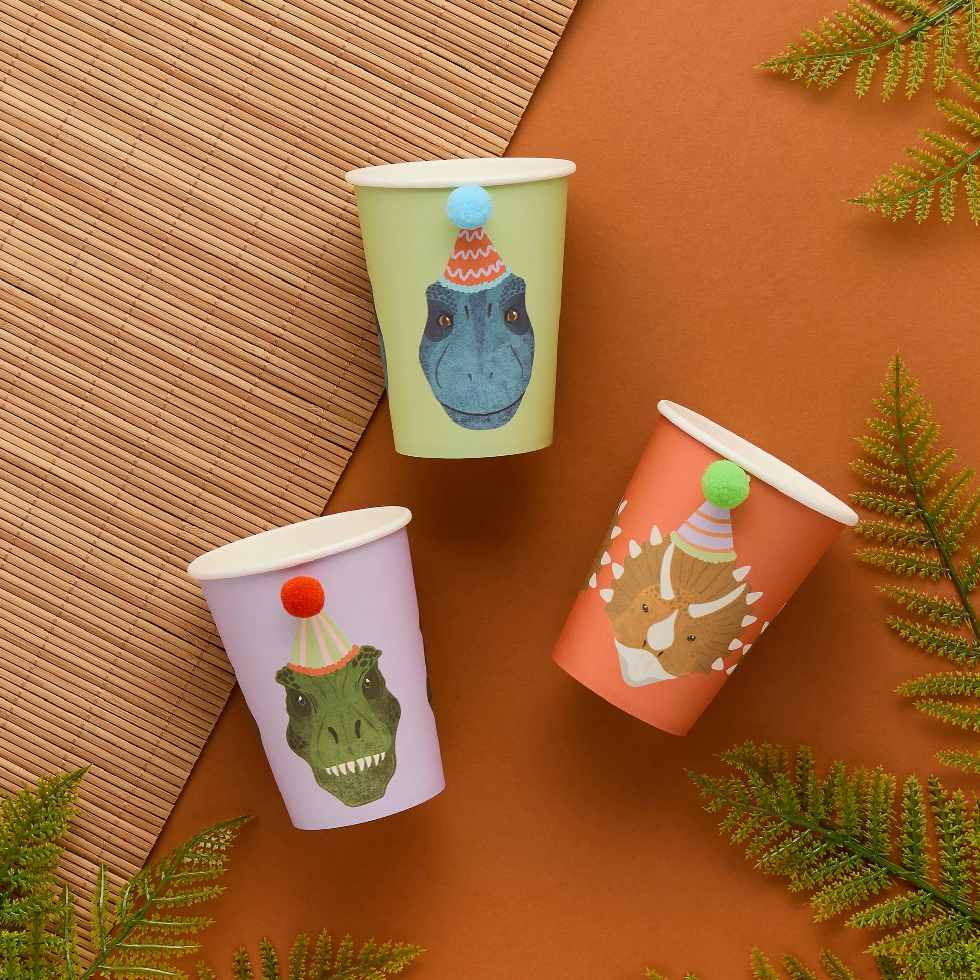 X6 DINOSAUR POM POM PAPER CUPS - Winterberries
