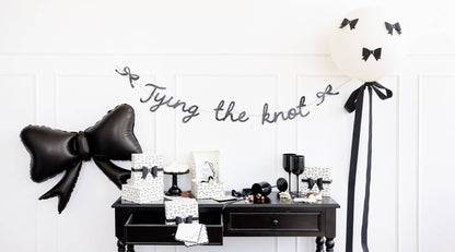 PLBLW02 - Tying the Knot Glitter Banner - Winterberries