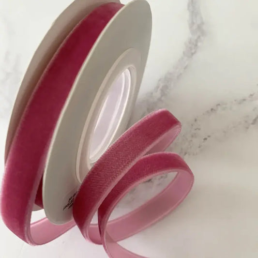 9mm Rose Velvet Ribbon, 3 Meter Roll - Winterberries