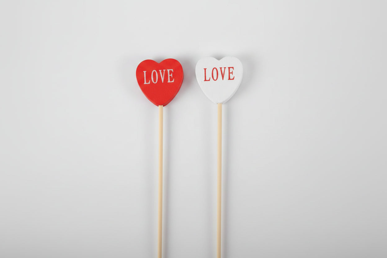 X10 LOVE HEART CAKE TOPPERS - Winterberries