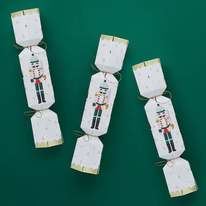 x6 DIY Nut'cracker Kit - Winterberries